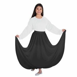 Circle Skirt Dance